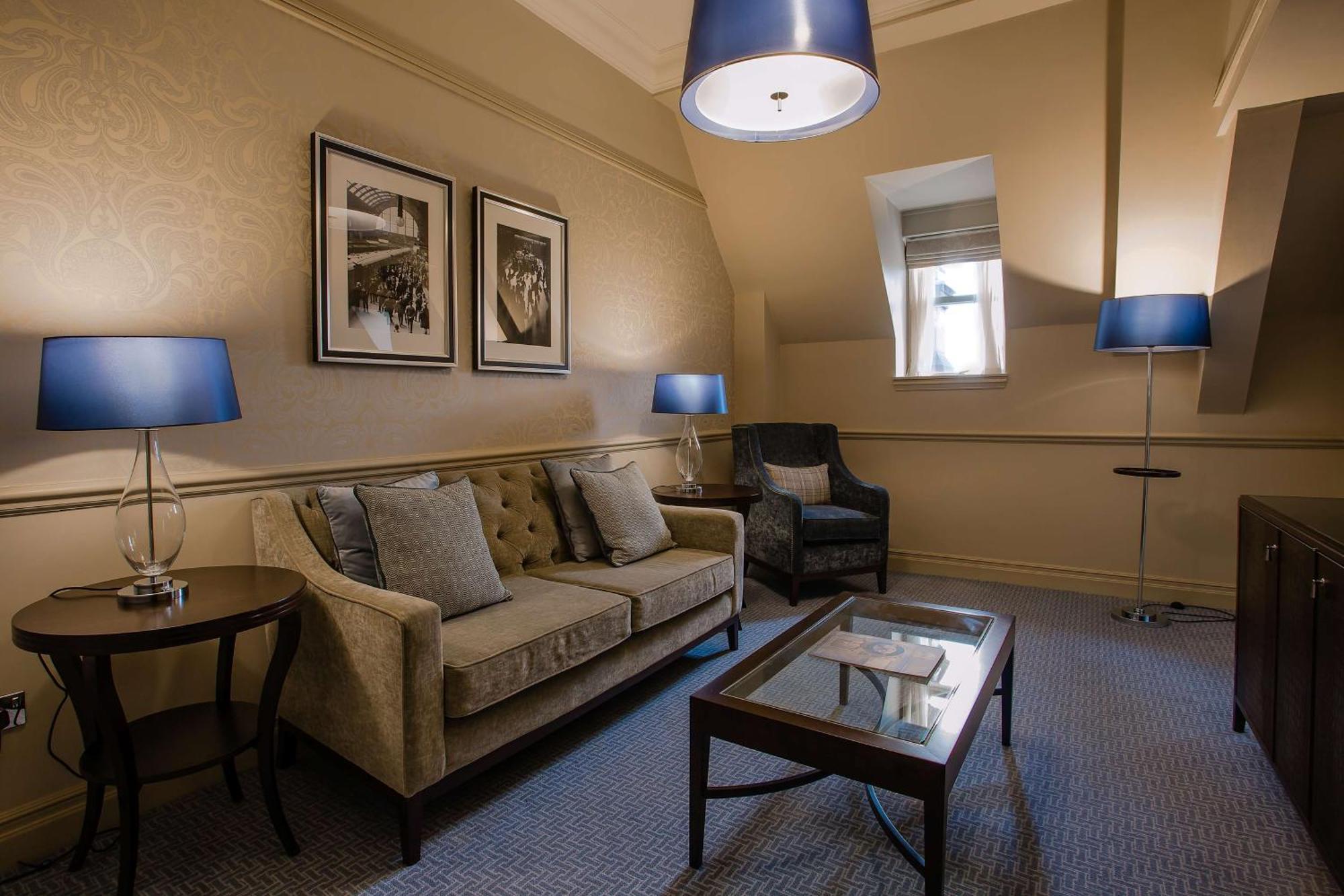 The Caledonian Edinburgh, Curio Collection By Hilton Hotel Екстериор снимка
