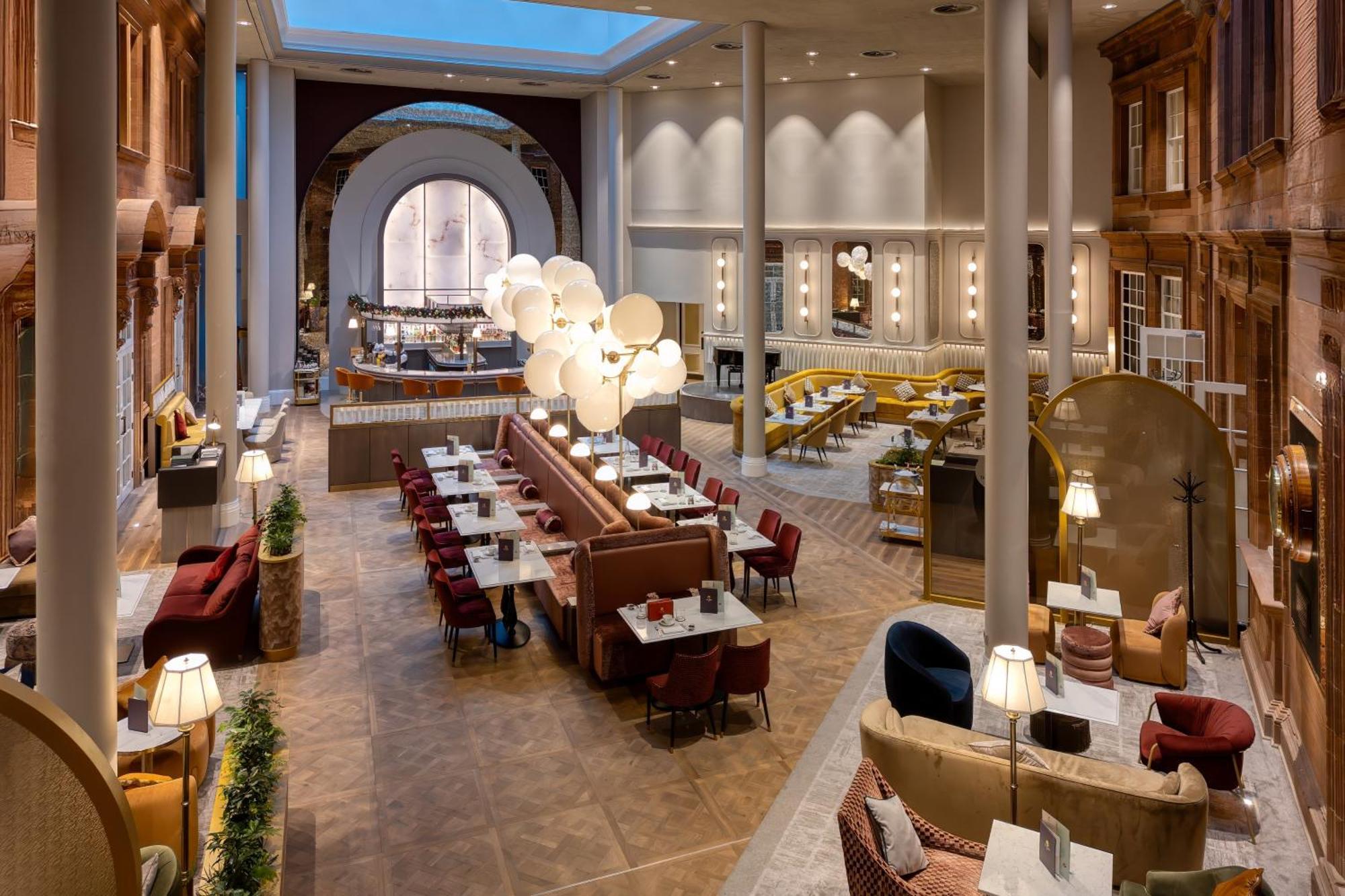 The Caledonian Edinburgh, Curio Collection By Hilton Hotel Екстериор снимка The hotel's lobby